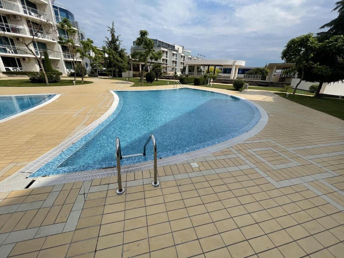 Day Dream Apartment Burgas Exterior photo